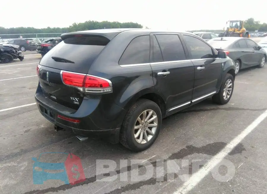 2LMDJ8JK9DBL44010 Photo# 4