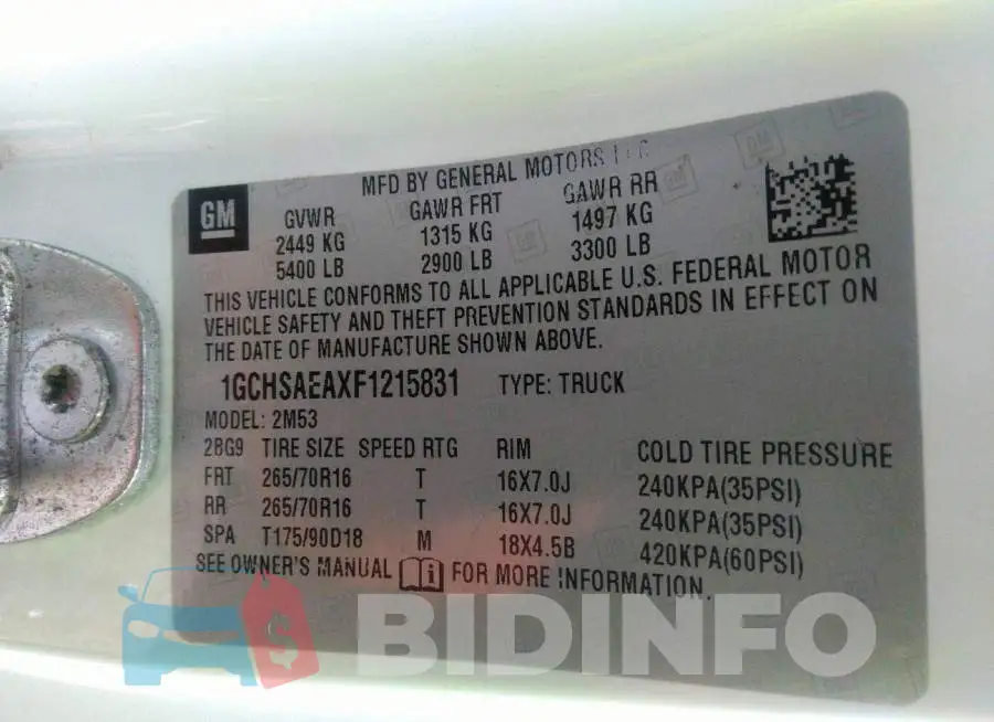 1GCHSAEAXF1215831 Photo# 9