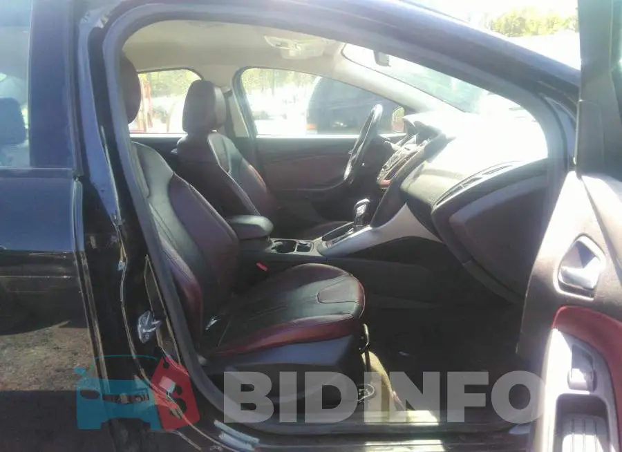 1FADP3F22EL262508 Photo# 5