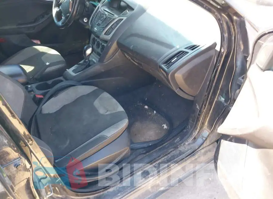 1FADP3F23EL270553 Photo# 5