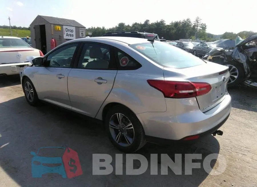 1FADP3FE8JL290933 Photo# 3