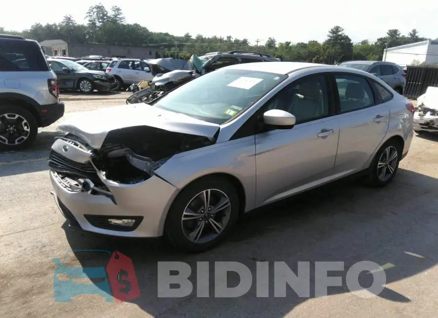 1FADP3FE8JL290933 Photo# 2