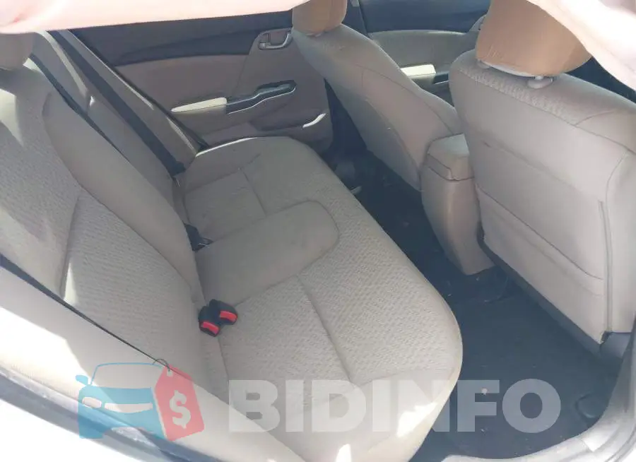 19XFB2F56FE030526 Photo# 8