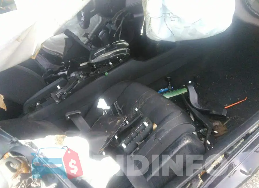19XFC2F50GE017236 Photo# 5