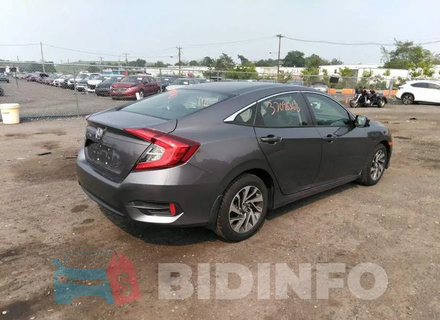 19XFC2F72GE207900 Photo# 4