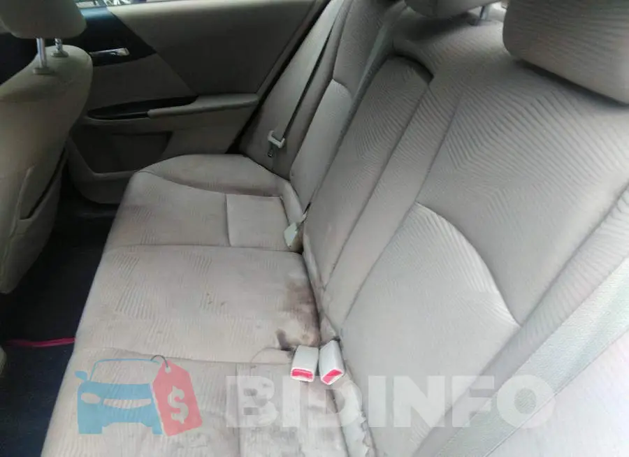 1HGCR2F30EA112882 Photo# 8