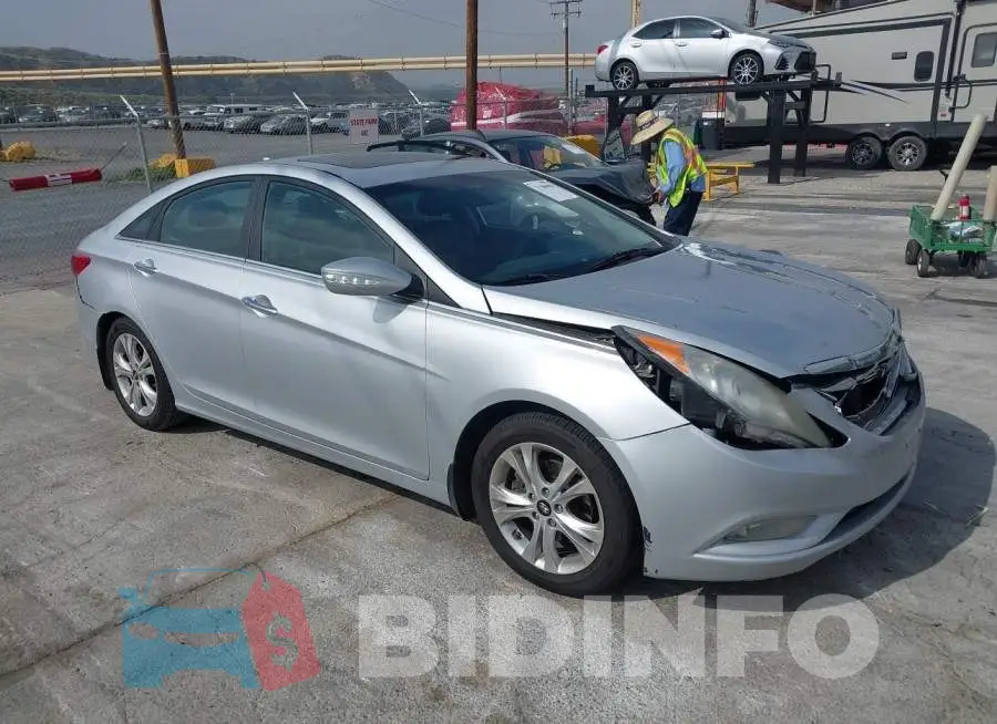 5NPEC4AC4DH690230 Photo# 1