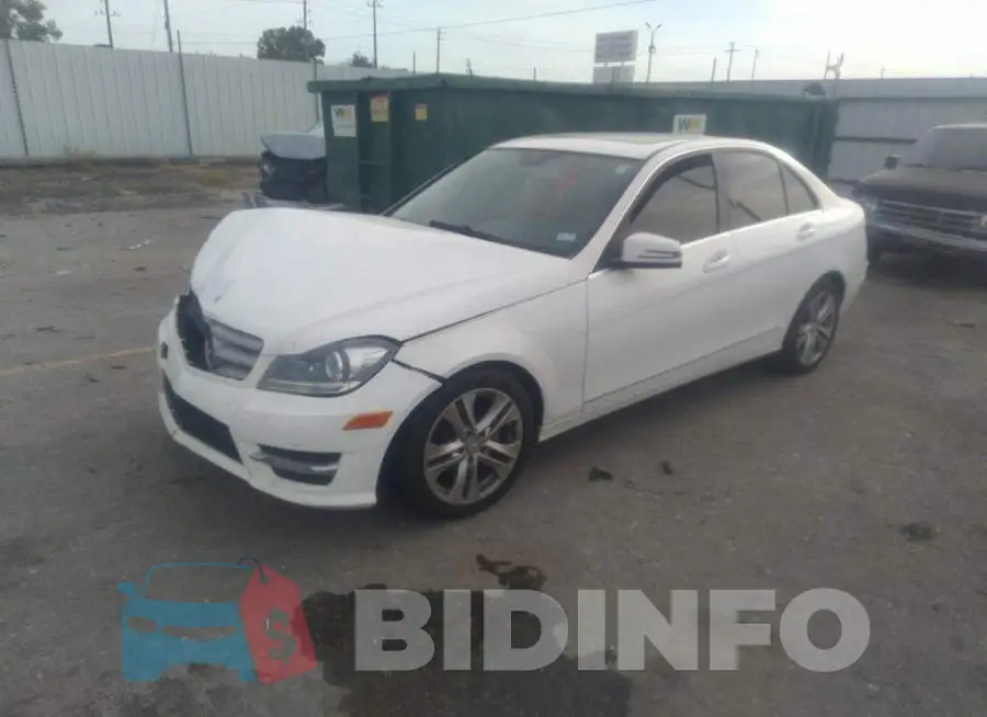 WDDGF4HB6DR252384 Photo# 2