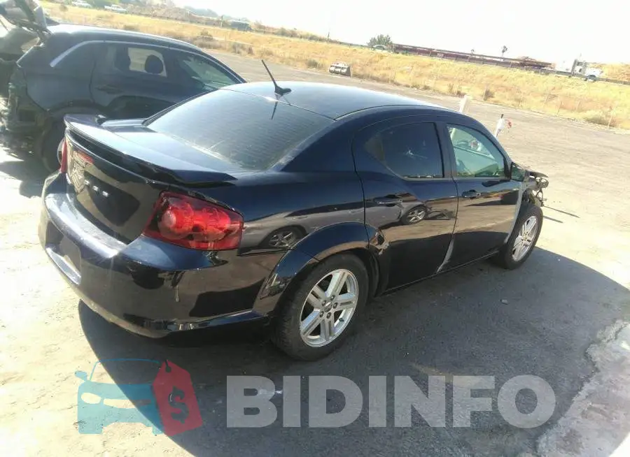 1C3CDZAG4DN582070 Photo# 4