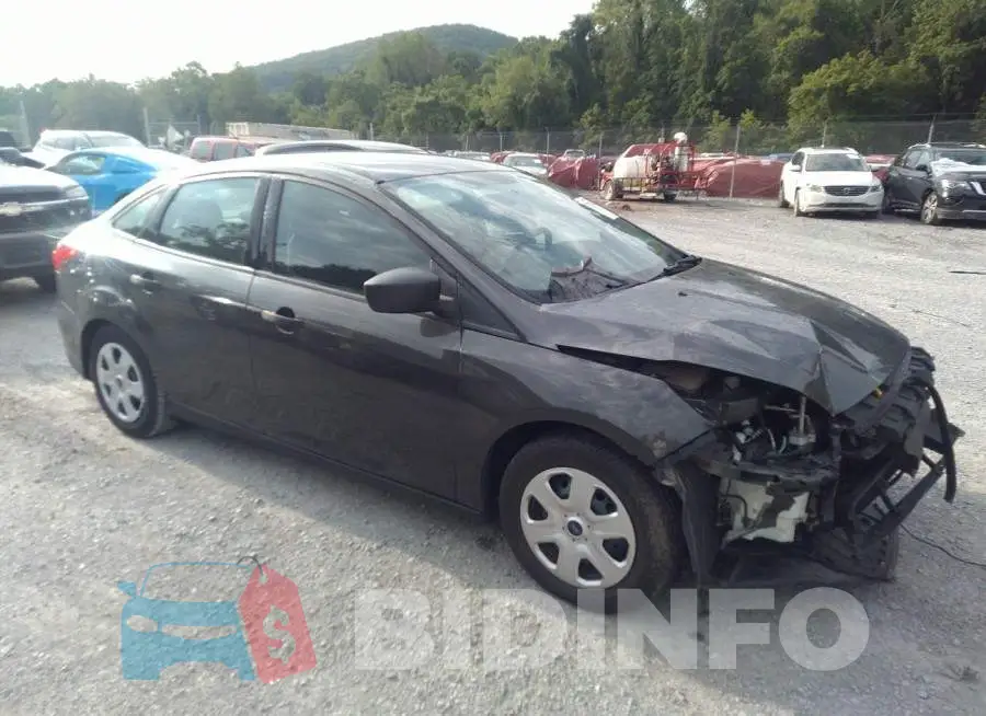 1FADP3E23GL328827 Photo# 1