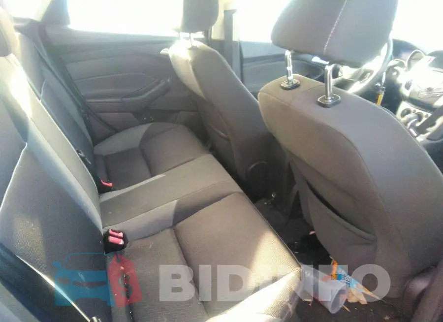 1FADP3F20DL241493 Photo# 8