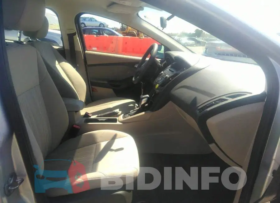 1FADP3F20FL232859 Photo# 5