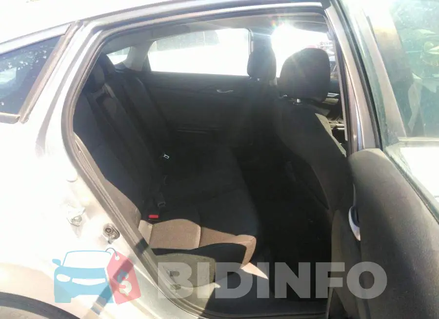 19XFC2F80GE092187 Photo# 8