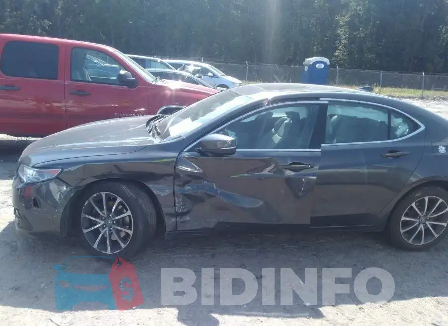 19UUB2F58FA014937 Photo# 6