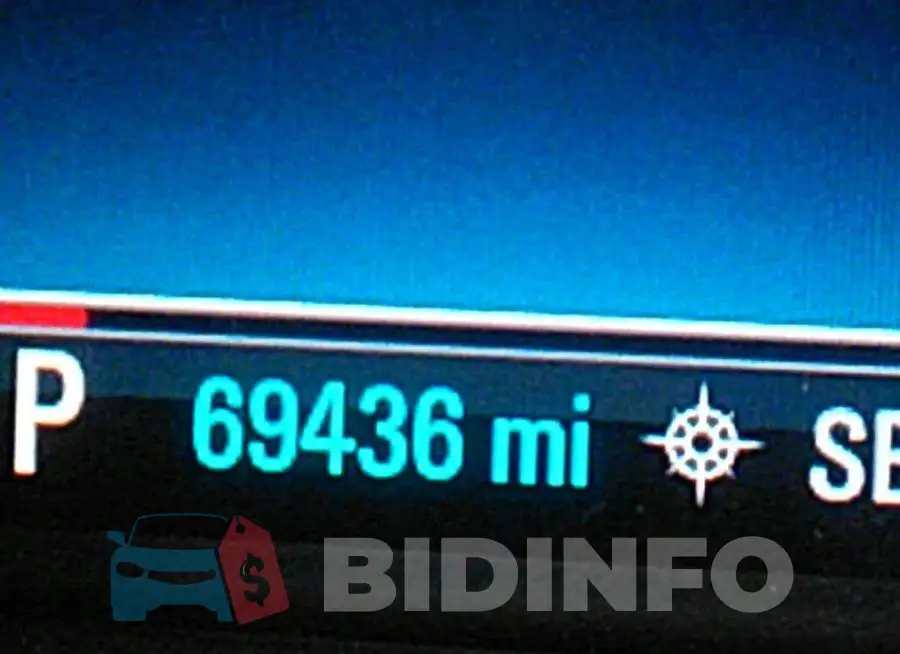 1G11D5RR3DF108678 Photo# 7