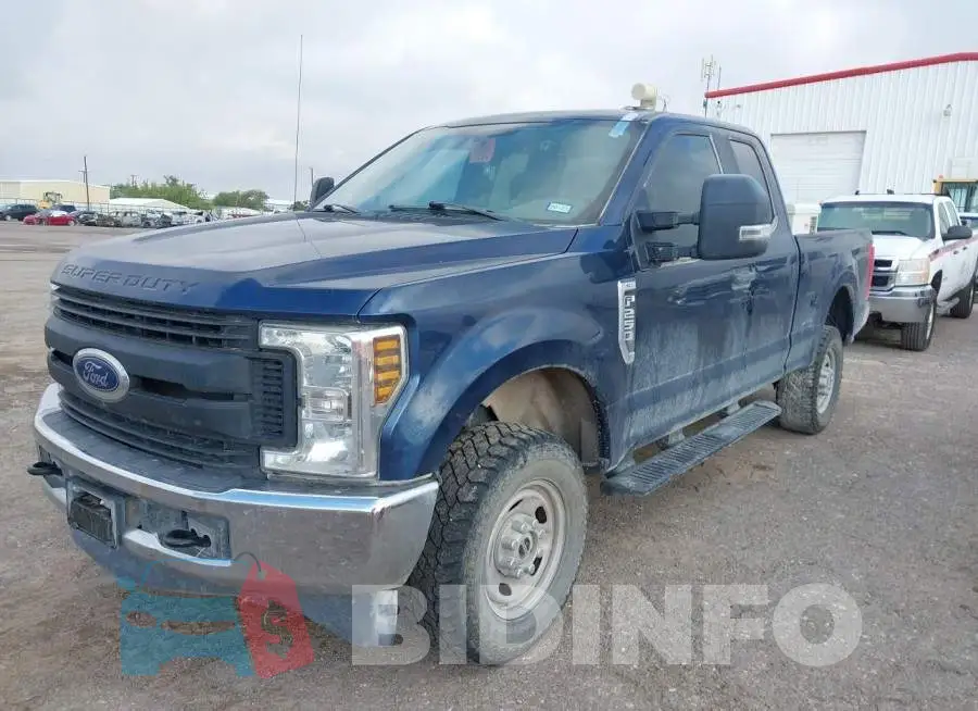 1FT7X2B66JEB85103 Photo# 6