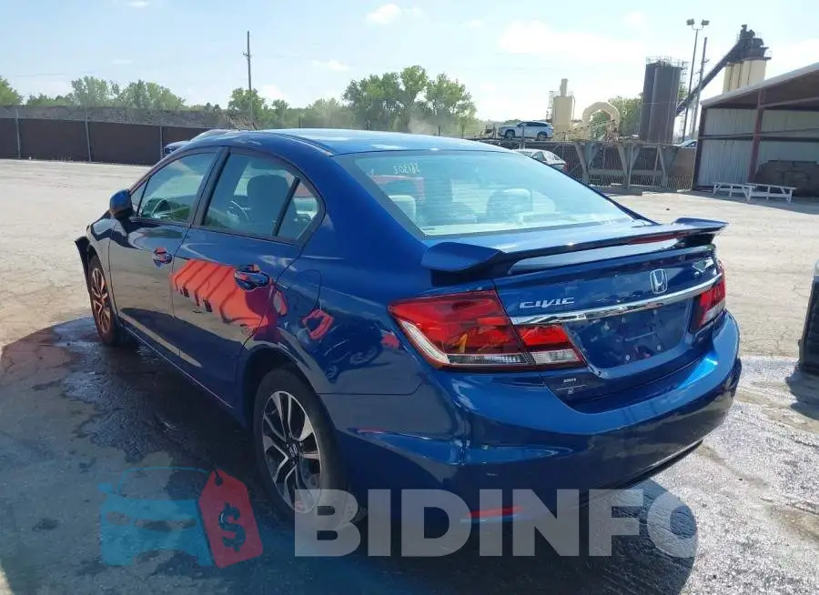 19XFB2F86DE042733 Photo# 3