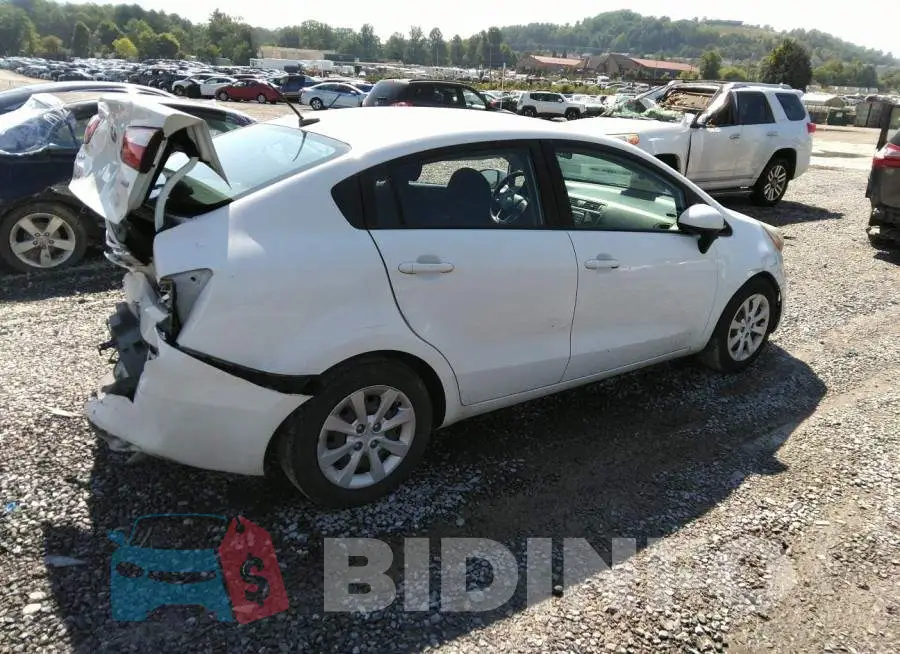 KNADM4A38G6536026 Photo# 4