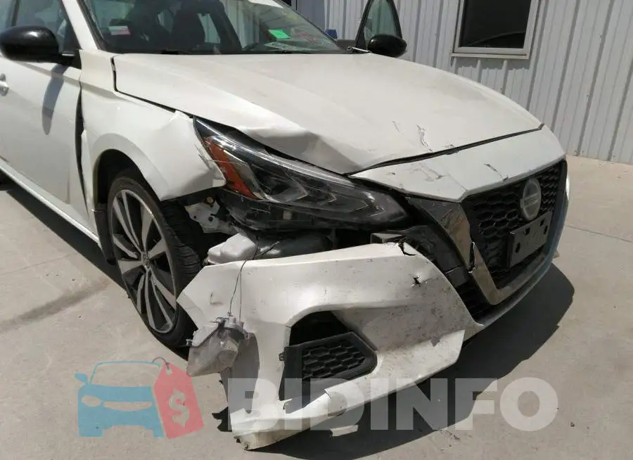 1N4BL4CV4LN320305 Photo# 6