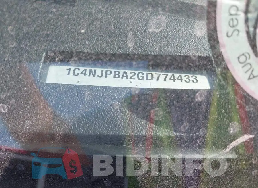 1C4NJPBA2GD774433 Photo# 9