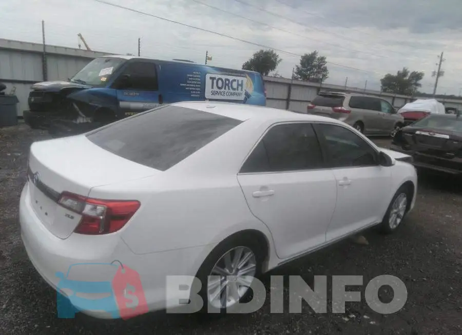 4T4BF1FK8DR291093 Photo# 4