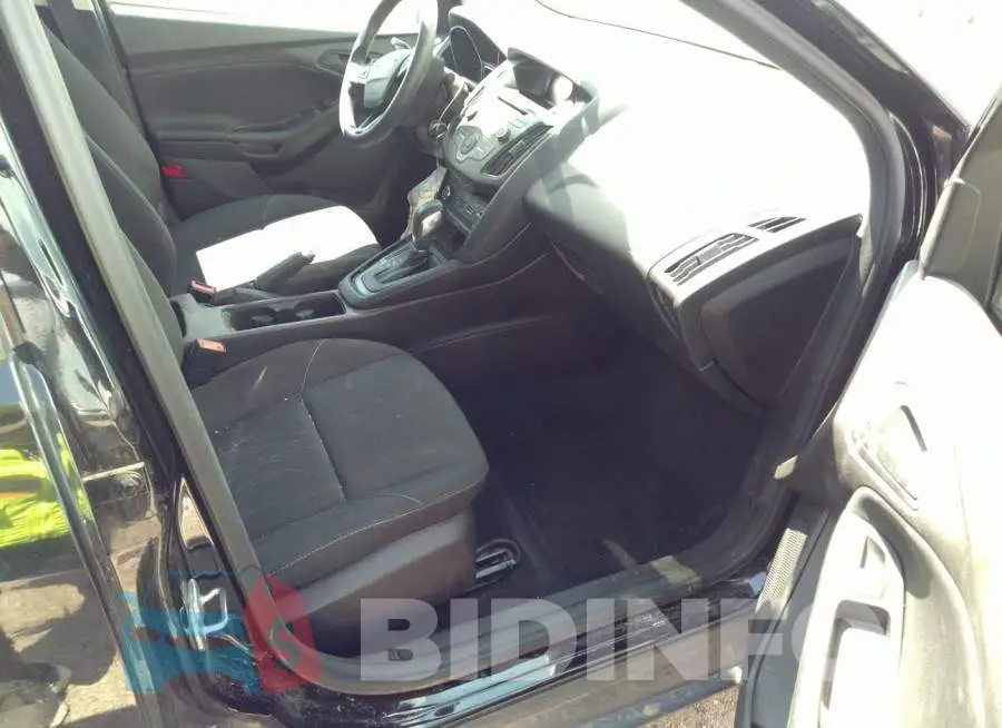 1FADP3E26GL296648 Photo# 5