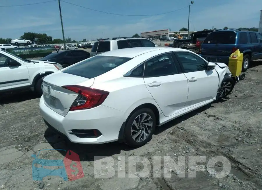 19XFC2F70GE068236 Photo# 4