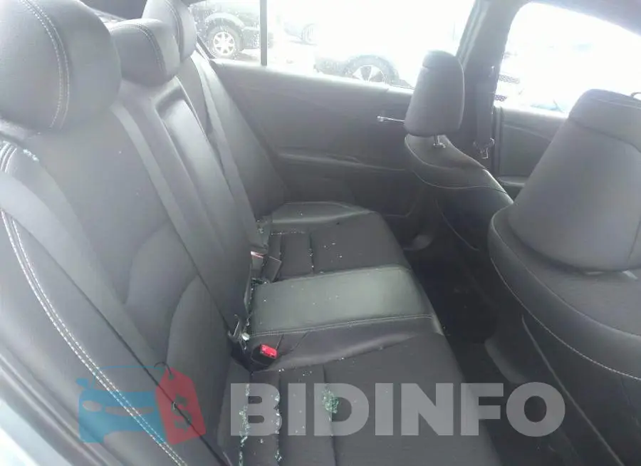 1HGCR2F50HA140915 Photo# 8