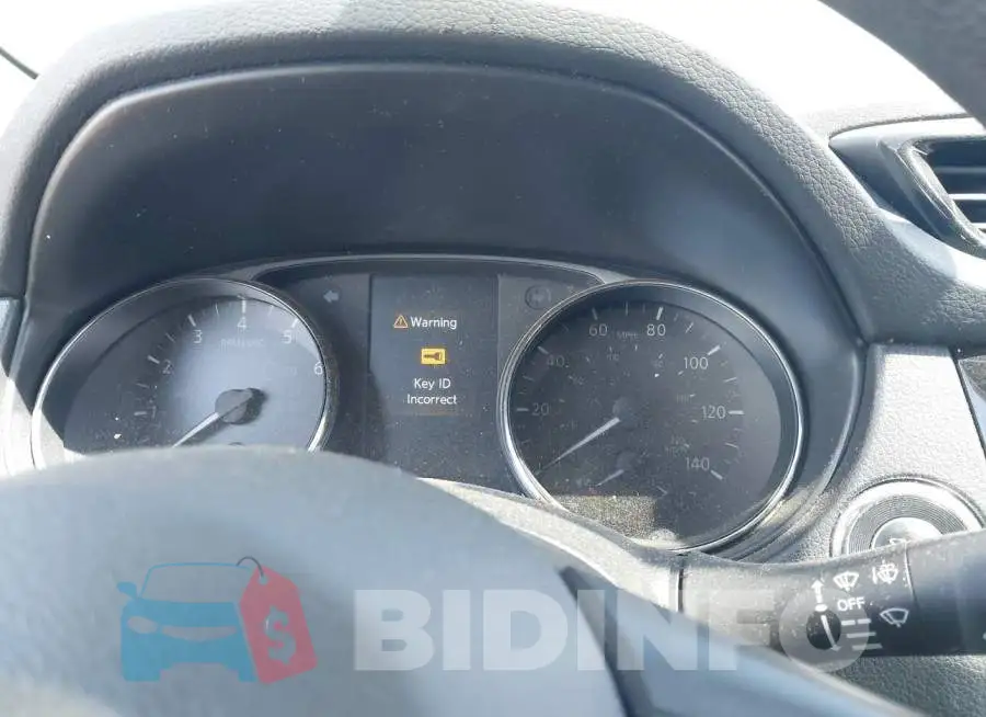 JN1BJ1CPXHW010843 Photo# 7