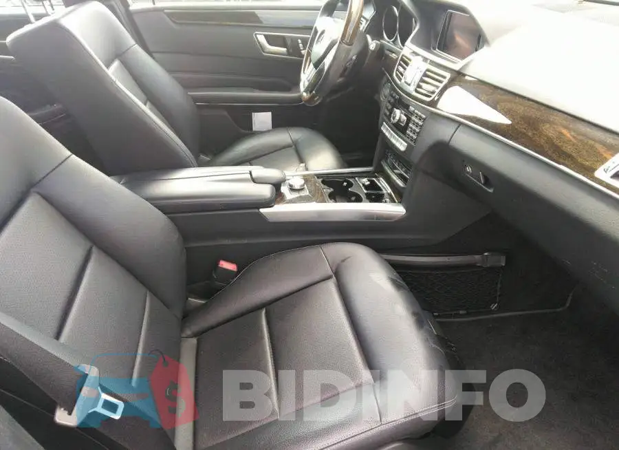 WDDHF8JB6EB028497 Photo# 5