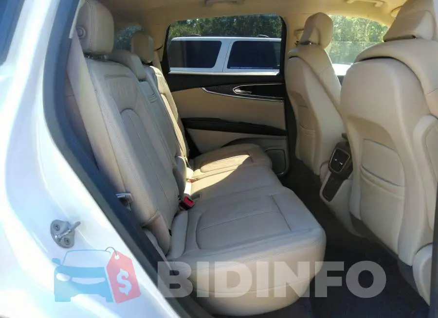 2LMTJ6LP4GBL75937 Photo# 8