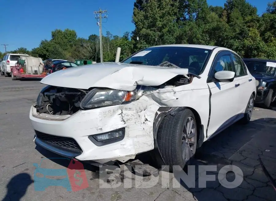 1HGCR2F56EA207142 Photo# 2