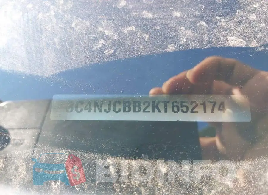 3C4NJCBB2KT652174 Photo# 9