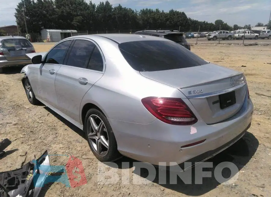 WDDZF4KB3HA148165 Photo# 3