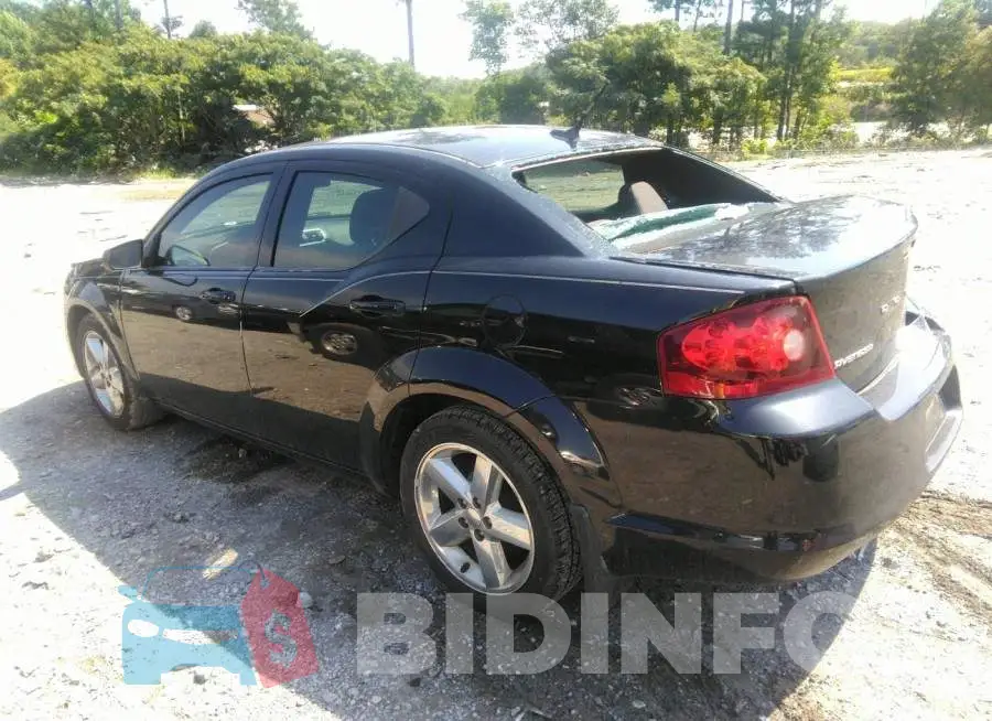 1C3CDZAB4DN657399 Photo# 3