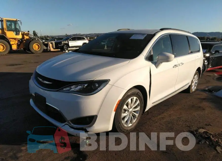 2C4RC1BG6HR809423 Photo# 6