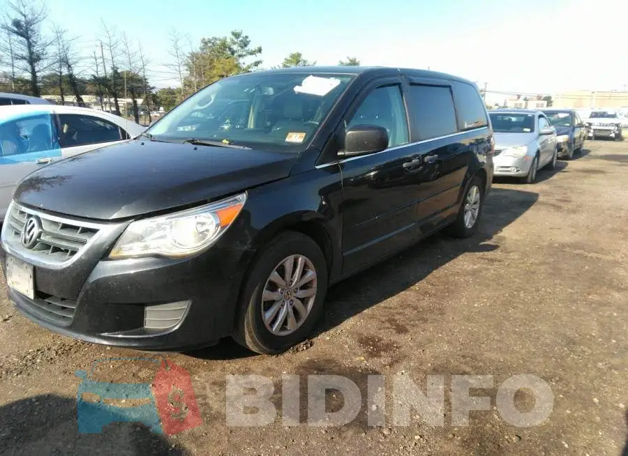 2C4RVABG3DR725578 Photo# 2