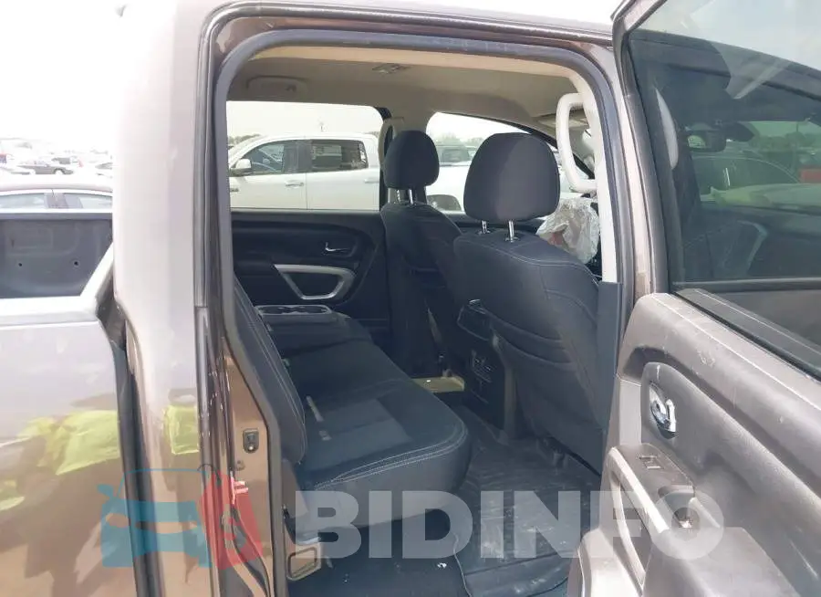 1N6AA1E69HN539796 Photo# 8
