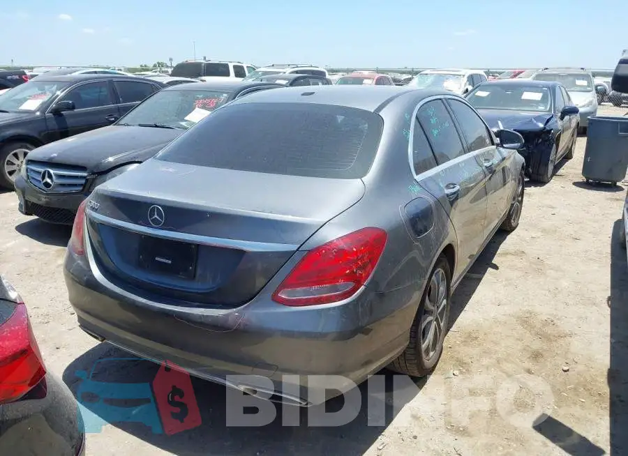 55SWF4JB9JU251083 Photo# 4