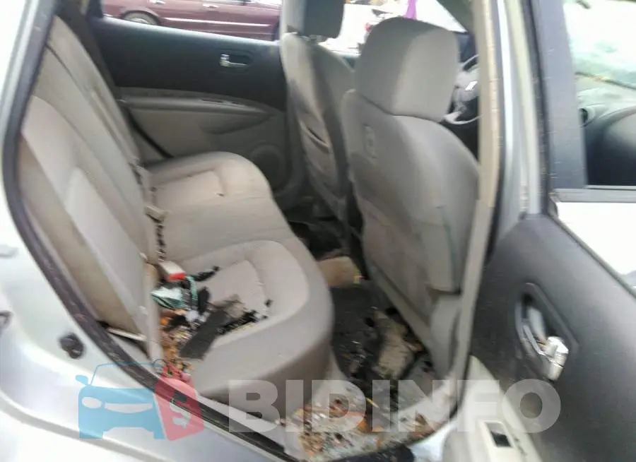 JN8AS5MT2DW011833 Photo# 8