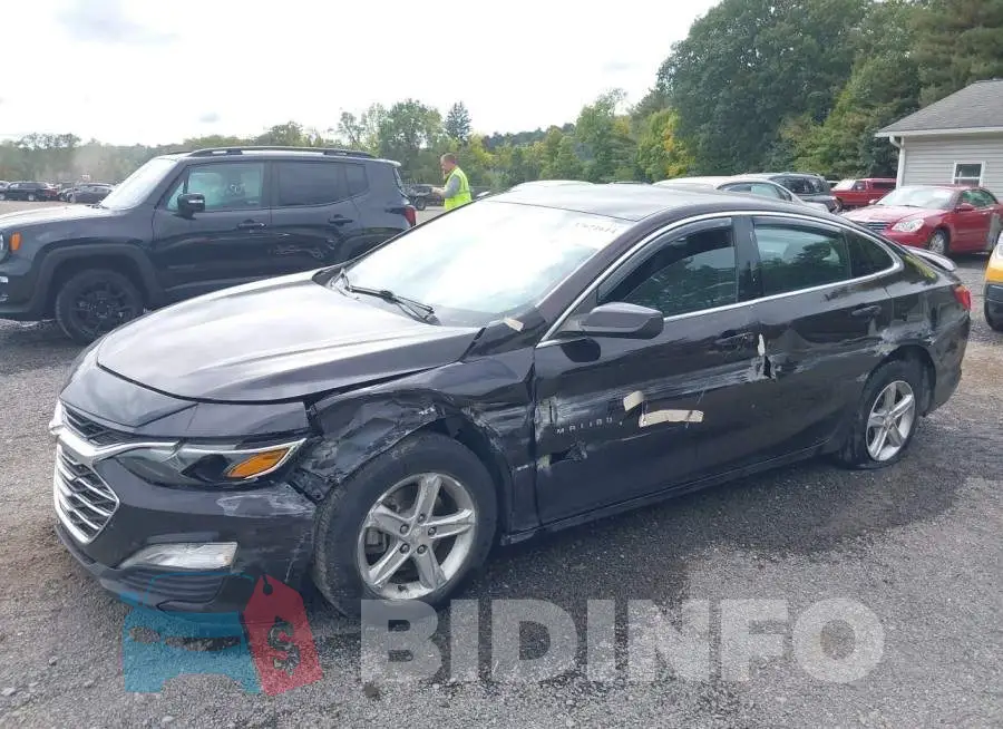 1G1ZC5ST1LF106972 Photo# 2