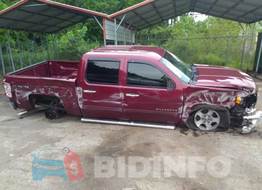 3GCPKSE76DG302212 Photo# 6