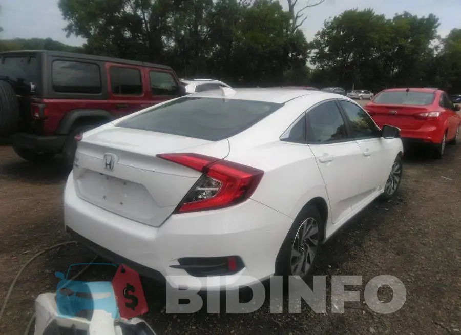 19XFC2F78HE038242 Photo# 4