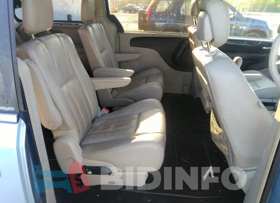 2C4RC1CG0DR767582 Photo# 8