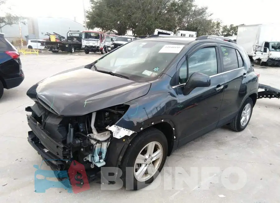 KL7CJLSB1JB724843 Photo# 2