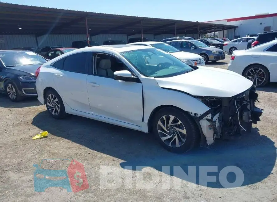 19XFC2F72HE018780 Photo# 1