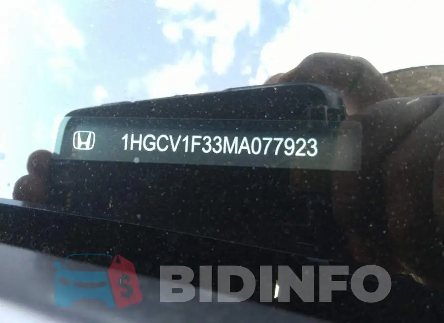 1HGCV1F33MA077923 Photo# 9