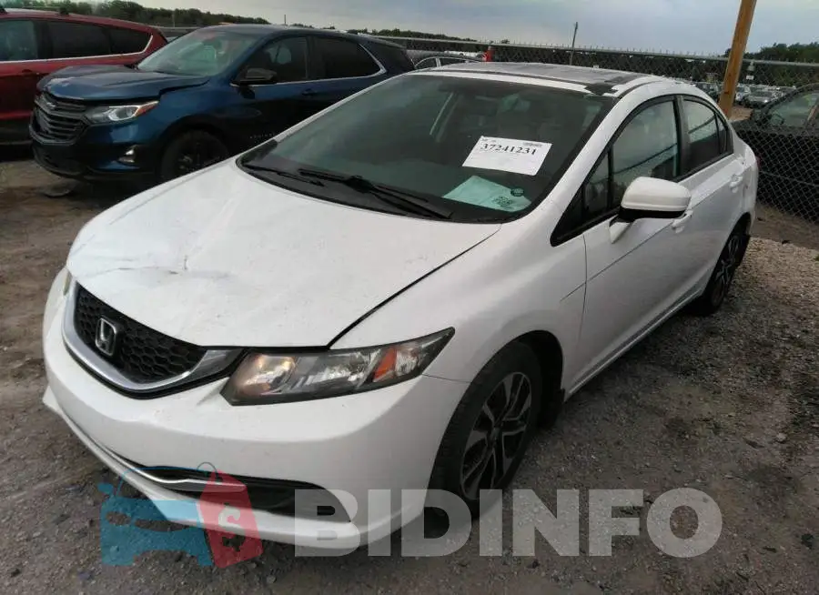 19XFB2F86FE025708 Photo# 2