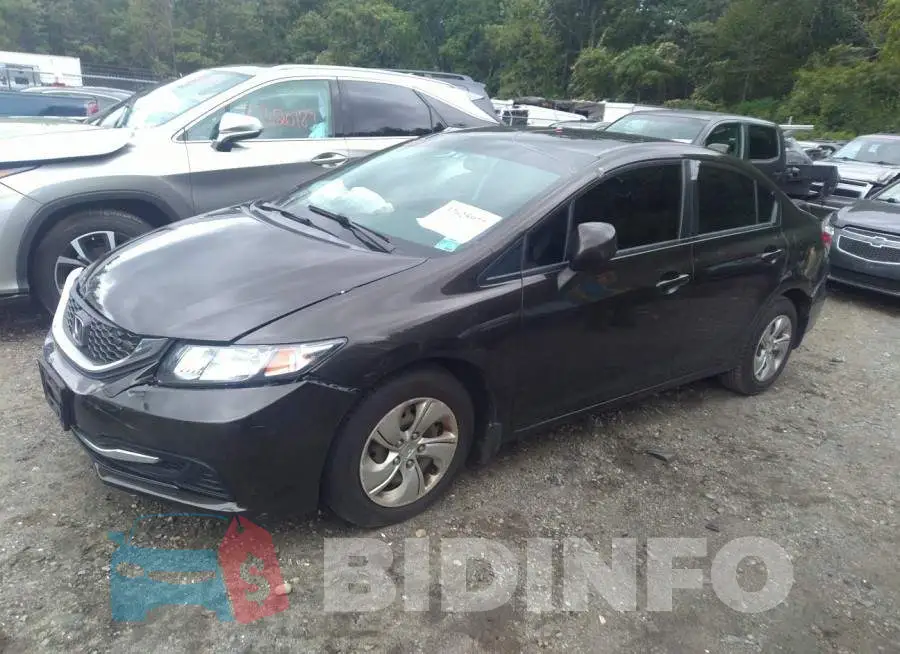 2HGFB2F53DH568085 Photo# 2