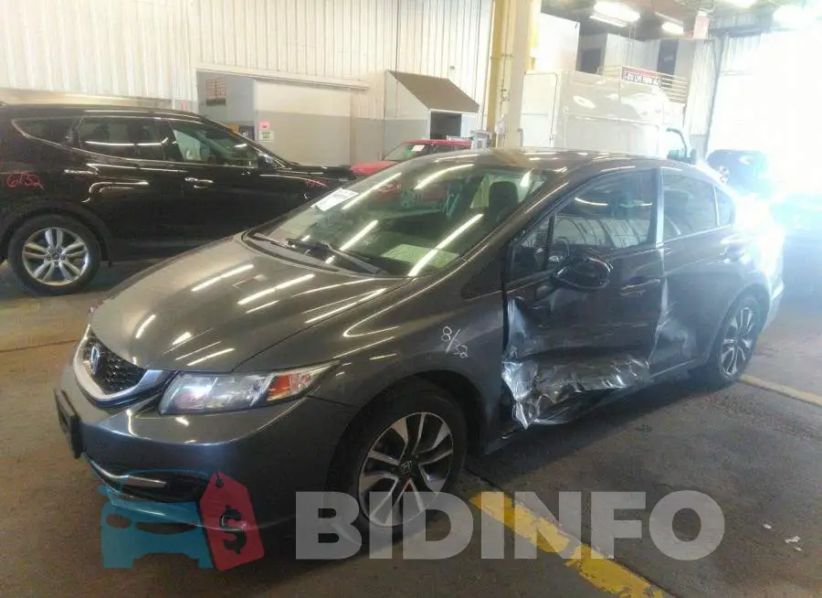19XFB2F82DE233842 Photo# 2